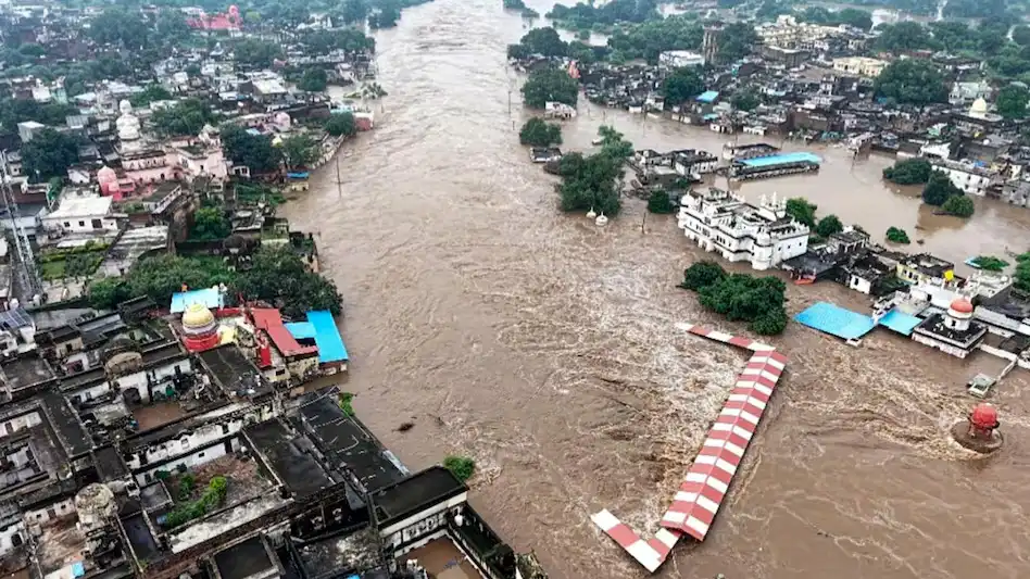 चित्रकूट बाढ़ पर सीएम योगी सख्त